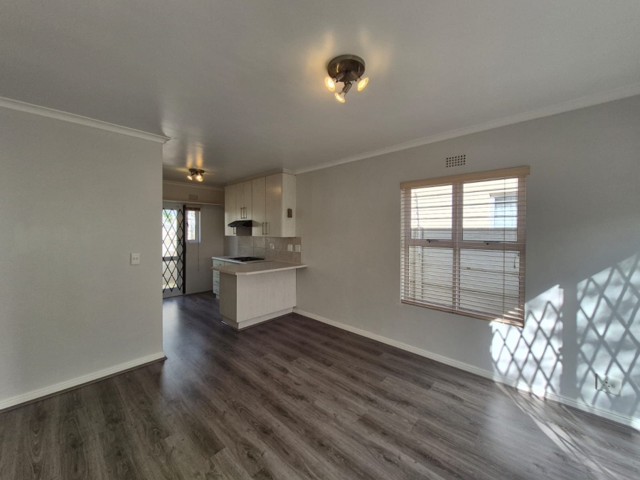 2 Bedroom Property for Sale in Sunningdale Western Cape